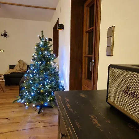 Lägenhet Alpl - Waldblick Mit Sauna, Kamin & Whirlwanne Hochrindl