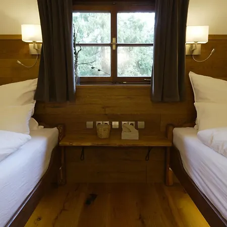 Alpl - Waldblick Mit Sauna, Kamin & Whirlwanne Apartament